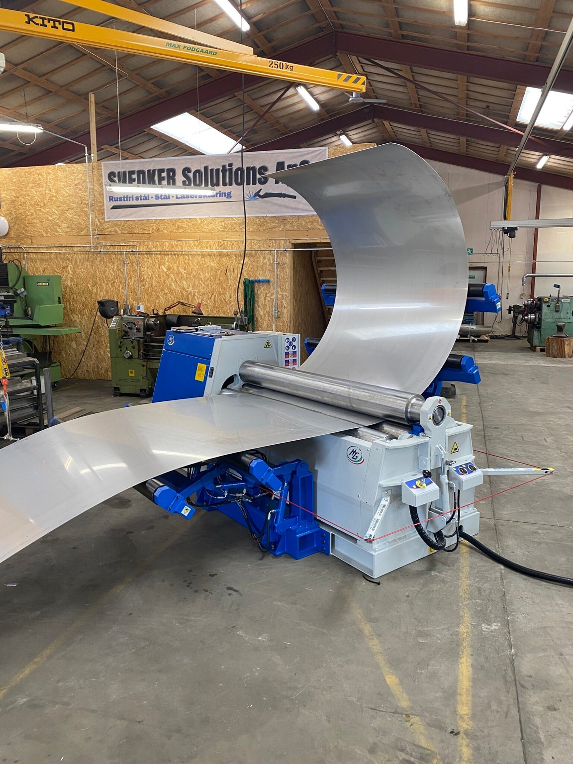 MG M 2014 R 4-valset hydraulisk pladevalse