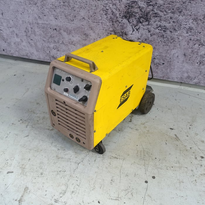 Brugt Esab LKB 220 CO-2 anlæg - 220 amp.