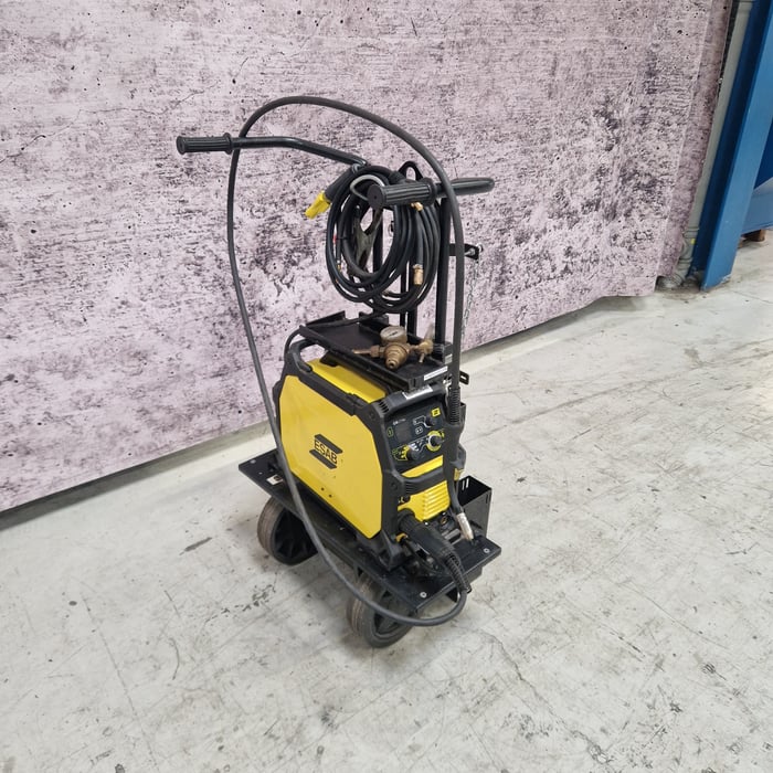 Brugt Esab Rebel EM 215ic CO-2 & elektrode anlæg - 205/180 amp.