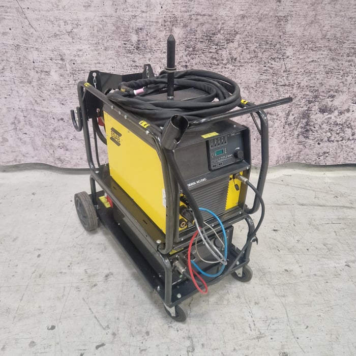 Brugt Esab TIG 3000iw AC/DC TIG-anlæg - 300 amp.