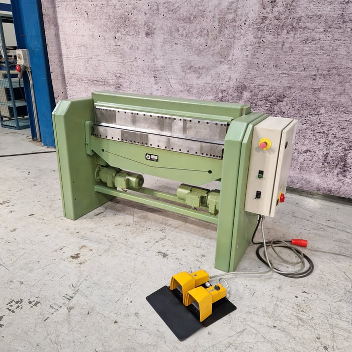 Brugt HM HSM-1250-3-SH motoriseret svingbukker - 1270 x 2,0 mm.